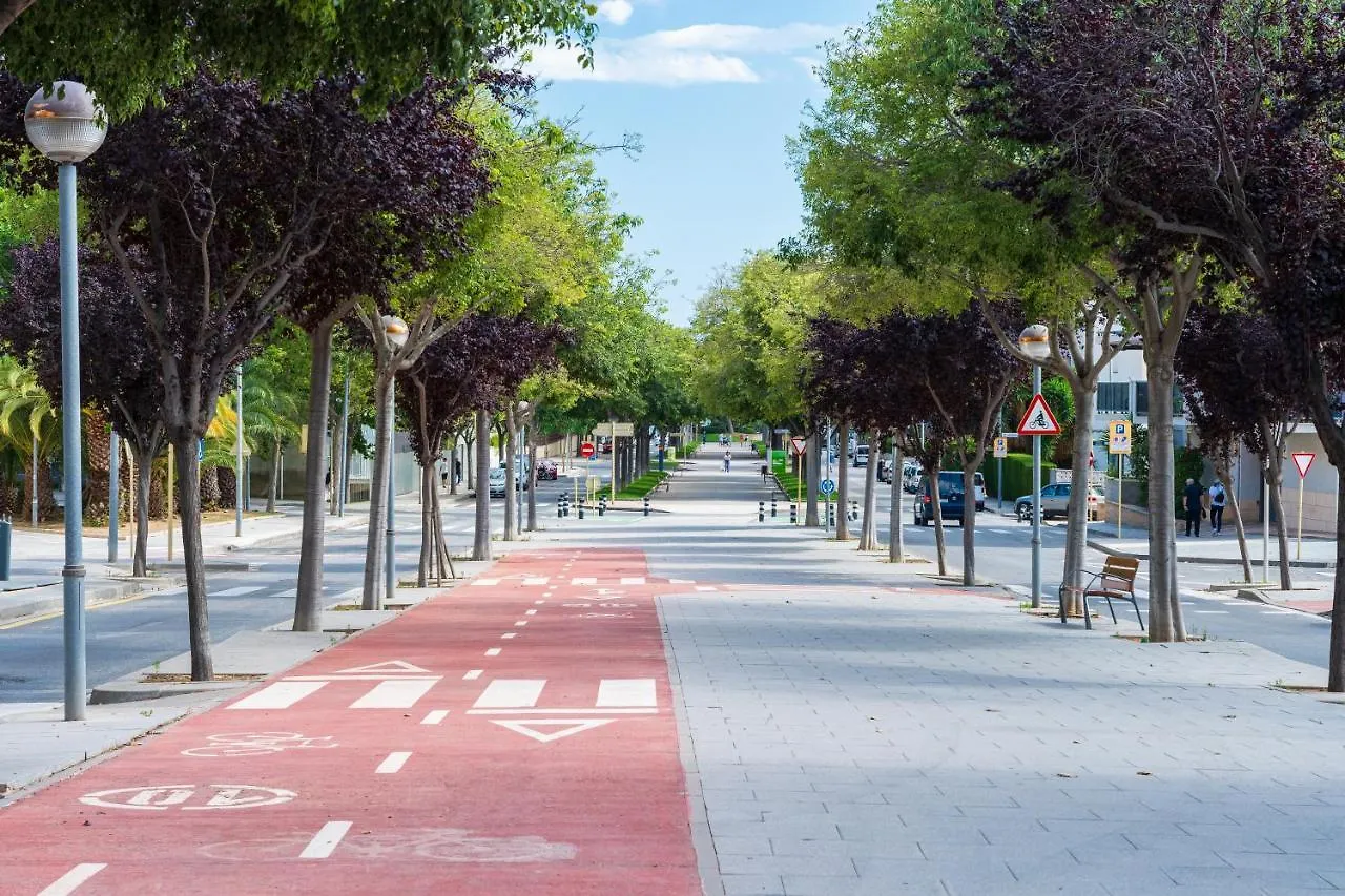 Magical 2Br Condo In The Heart Of Cambrils Apartman
